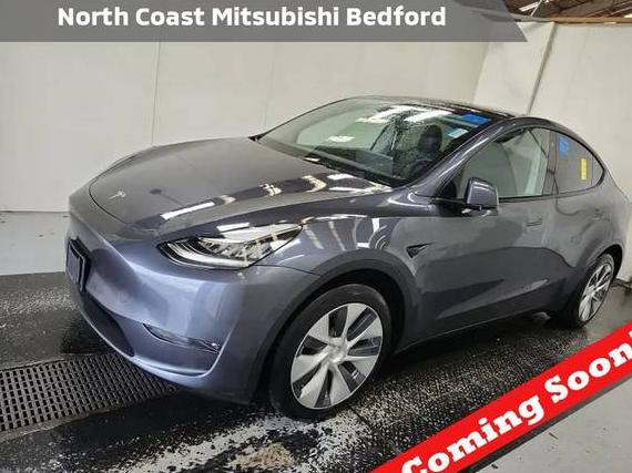 TESLA MODEL Y 2022 7SAYGDEE3NF465281 image